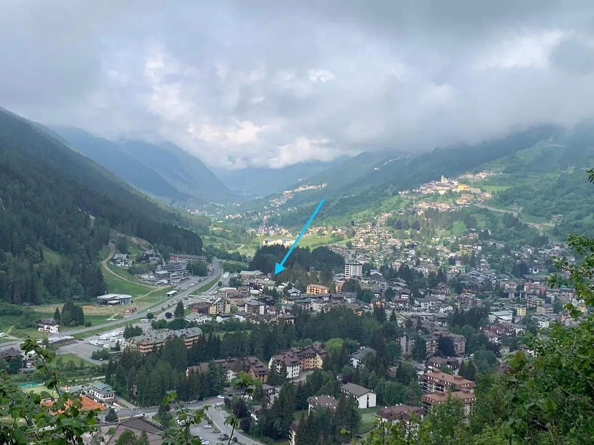 Blue Mountain Apartment Ponte Di Legno Italy