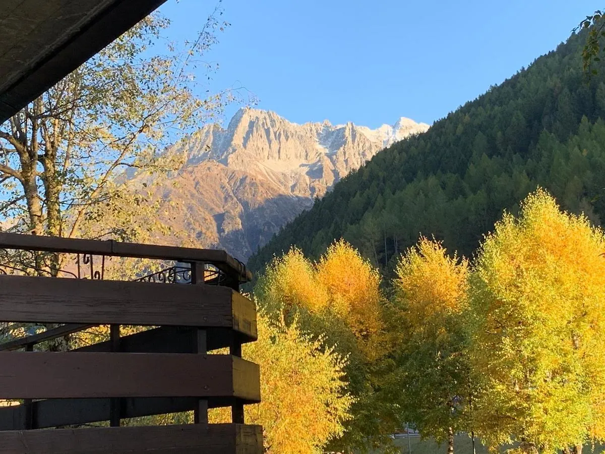 Blue Mountain Apartment Ponte Di Legno Italy