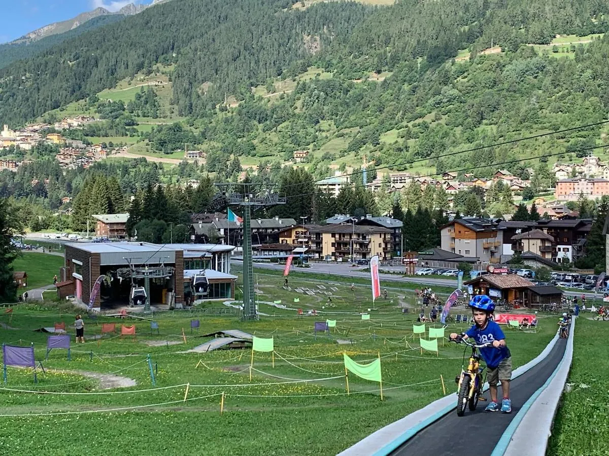 Blue Mountain Apartment Ponte Di Legno